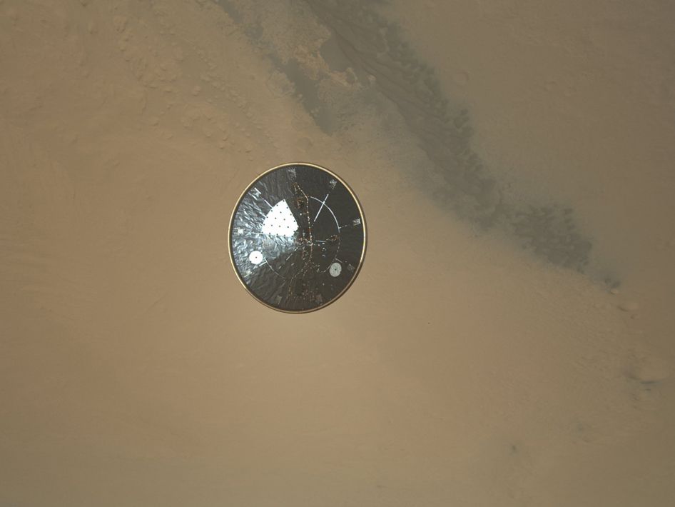 674919main_pia16021-946.jpg